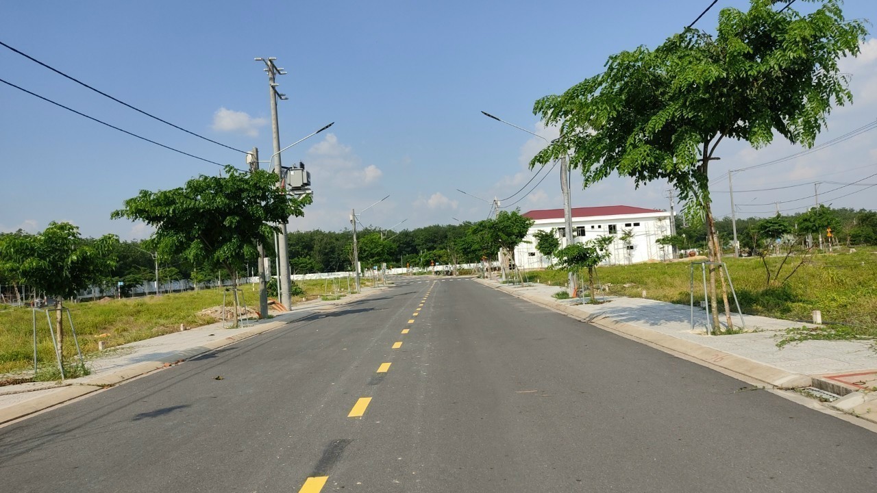 Cần bán Đất, Xã Long Nguyên, Diện tích 100m², Giá 700 Triệu 7
