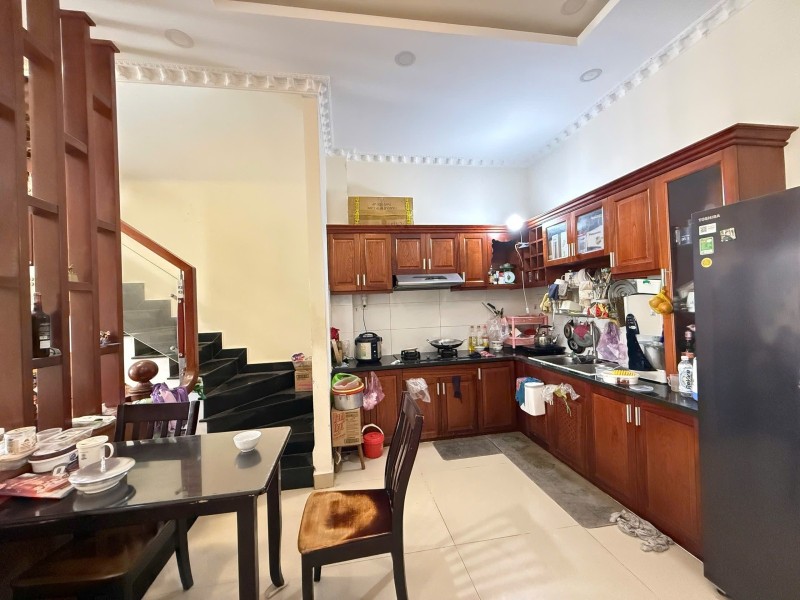 Bán nhà mặt phố đường số 19, Hiệp Bình Chánh, Thủ Đức, TP HCM. DT 54m2, 4 tầng. Giá - 8.4 tỷ 3