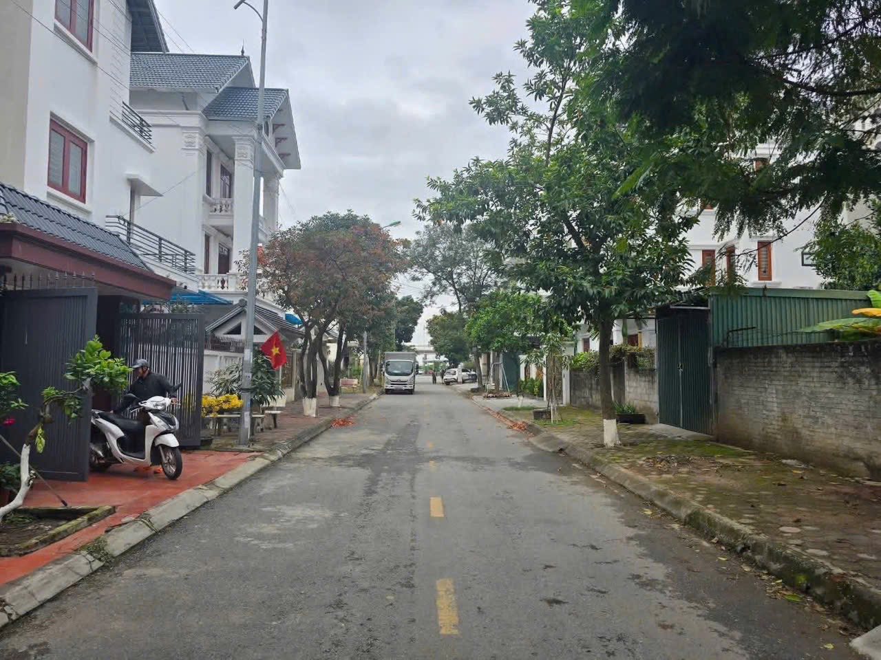 Bán lô đất khu biệt thự Đỉnh Long, ph Tân Bình, TP Hải Dương, 143.75m2, mt 11.5m, 7.39 tỷ 2