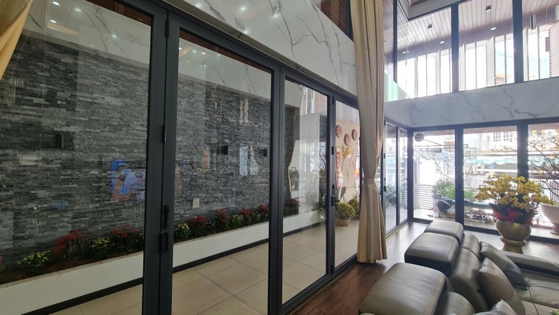 Bán Villa Nguyễn Tri Phương 244,3m2, 8PN,  hầm gara, hồ bơi, giá 25,5 tỷ 2