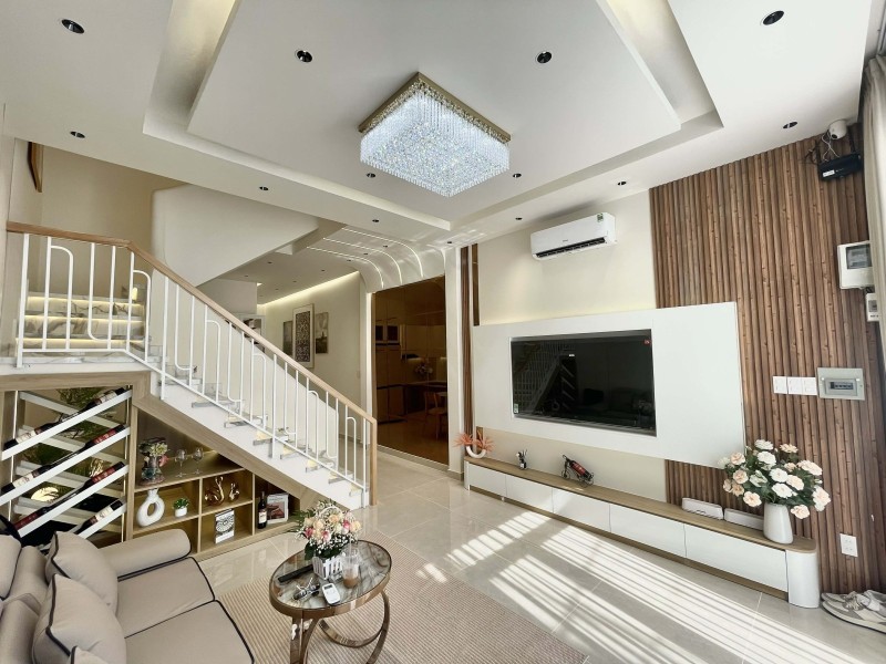 SIÊU PHẨM HXH ĐỖ CỬA TRẦN VĂN QUANG 54M2 3 TẦNG 4PN 4WC SHR CHỈ 8.999 TỶ 2