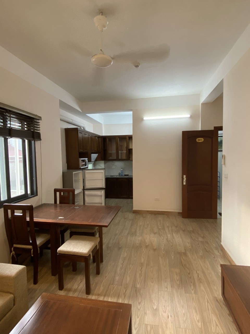 Chính chủ cho thuê Căn chung cư mini giá rẻ 1N, 1K tại Ngõ 189 Hoàng Hoa Thám, Ba Đình. Chỉ 10tr