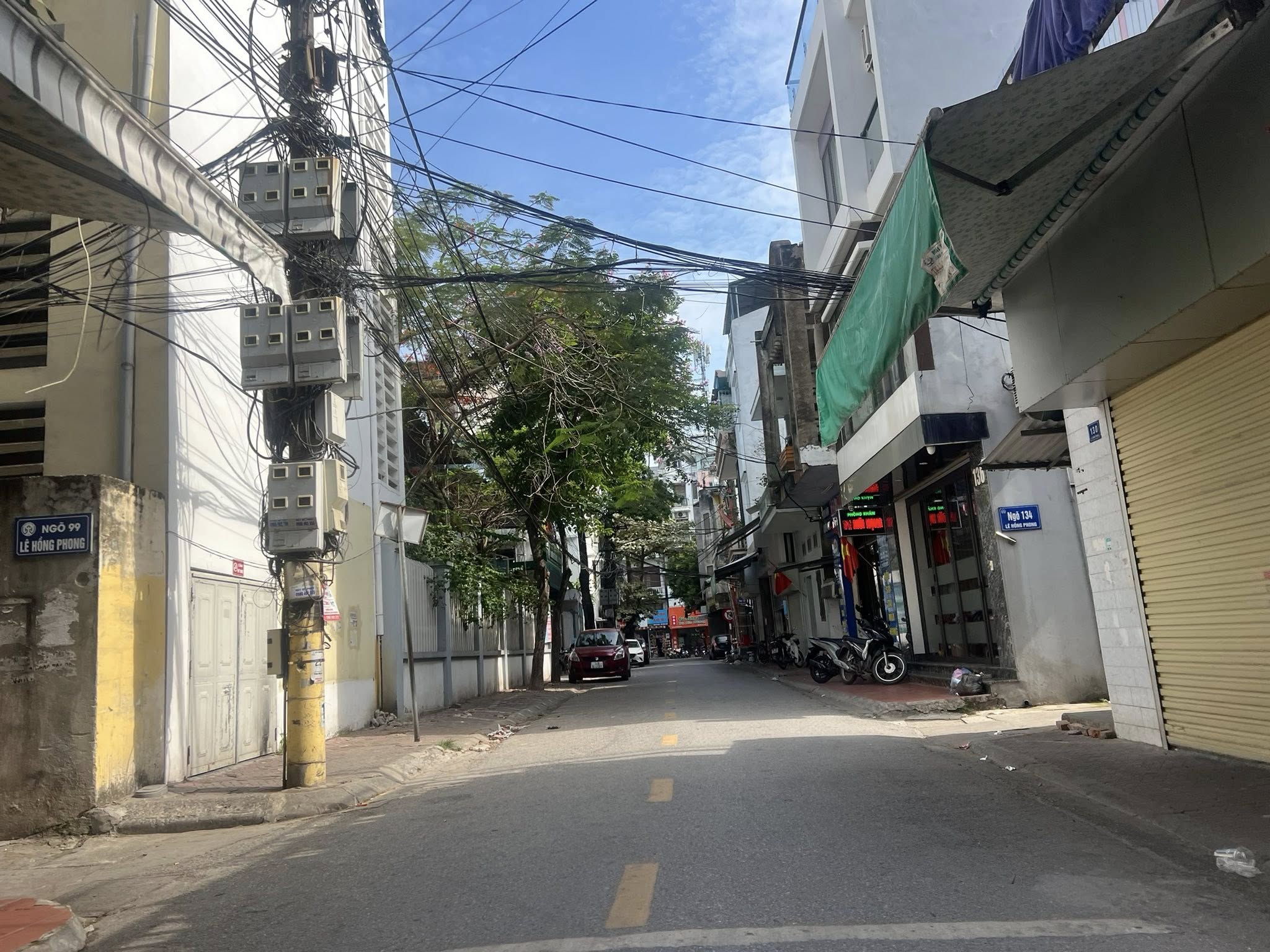 Bán lô đất diện tích rộng 129.3m2 ngõ phố Lê Hồng Phong, ph Phạm Ngũ Lão, TP HD, mặt tiền 6.52m 2