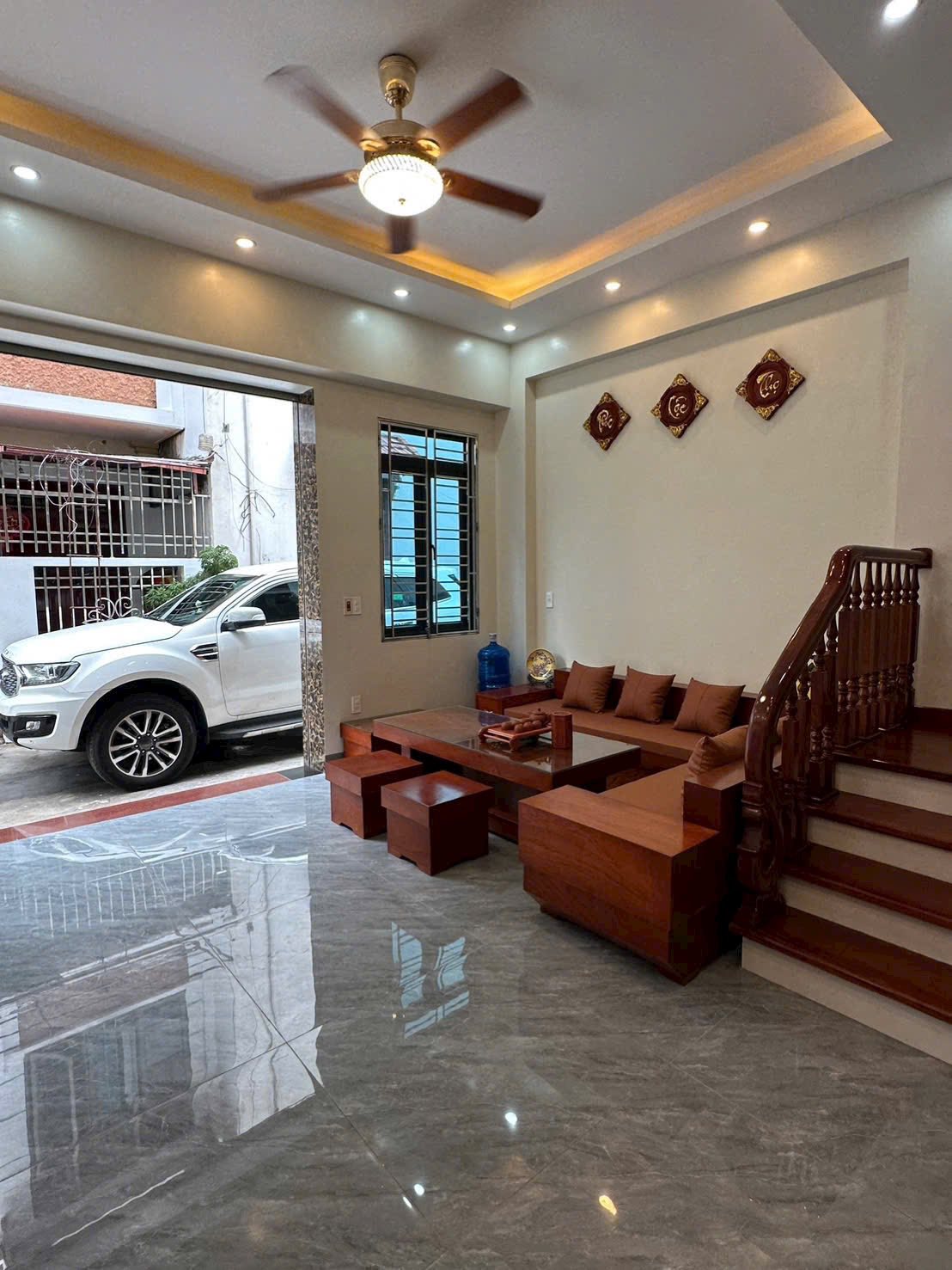 Bán nhà 3 tầng ngõ phố Hồ Tùng Mậu, ph Tân Bình, TP HD, hơn 40m2, 3 ngủ, 3 vs, ngõ oto, chỉ 2.98 tỷ 3