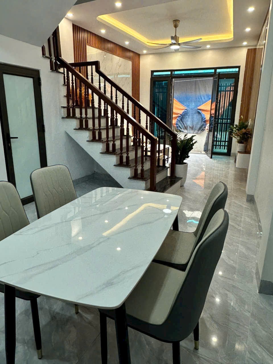Nhà 3 tầng Ngọc Châu Hải Dương dưới 2 tỷ nở hậu full nội thất ở ngay 2