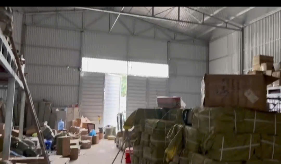 Cho thuê Kho - Nhà xưởng đường Thạch Bàn, Phường Thạch Bàn, Diện tích 650m², 3