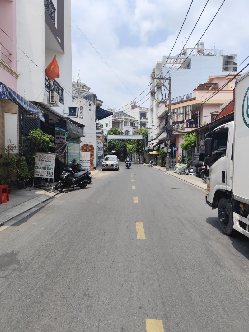 BÁN NHÀ C4 HẺM XE TẢI KHUÔNG VIỆT 45M2 CHỈ 7 TỶ 3