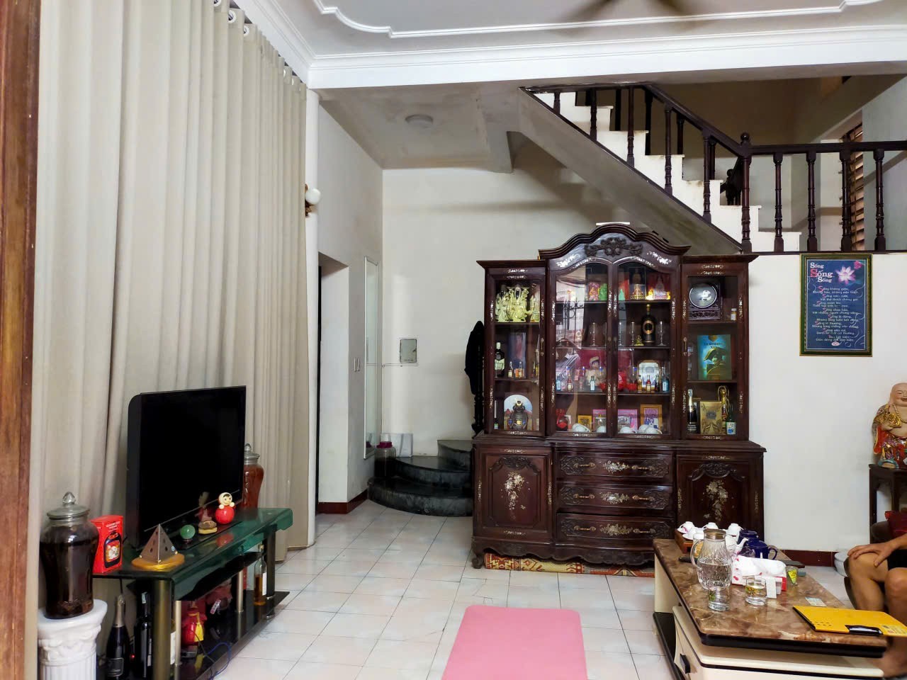Bán gấp nhà 3 tầng phố Vũ Ngọc Phan, 86m2, mặt tiền rộng 9m, 2 thoáng, gần phố, sổ vuông, giá 27.5