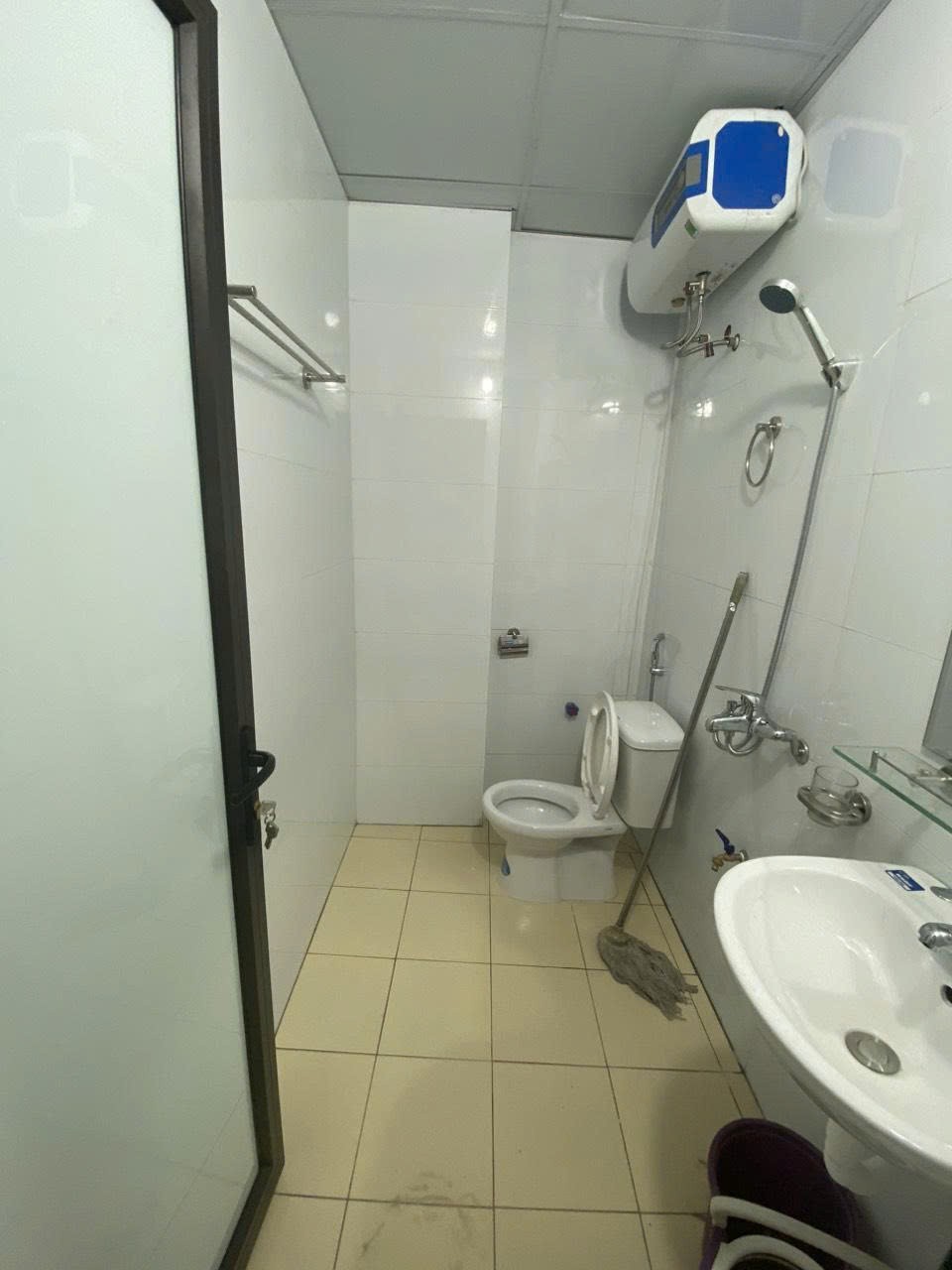 Chính chủ cho thuê căn hộ thoáng mát tại 98 ngõ 116 Phan Kế Bính, Cống Vị, Ba Đình. Chỉ 3.8tr 5