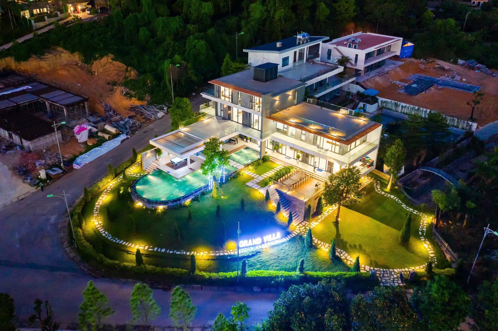 Bán gấp lô đất 1136m2 BT trong sân golf Tam Đảo - sổ đỏ lâu dài 100% thổ cư- giá chỉ 12 tr/m2 2