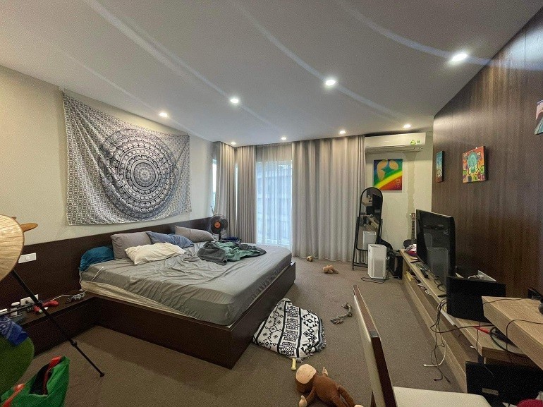 Cho thuê Căn hộ chung cư đường Tô Ngọc Vân, Phường Quảng An, 200m², Giá 27 Triệu/tháng 7