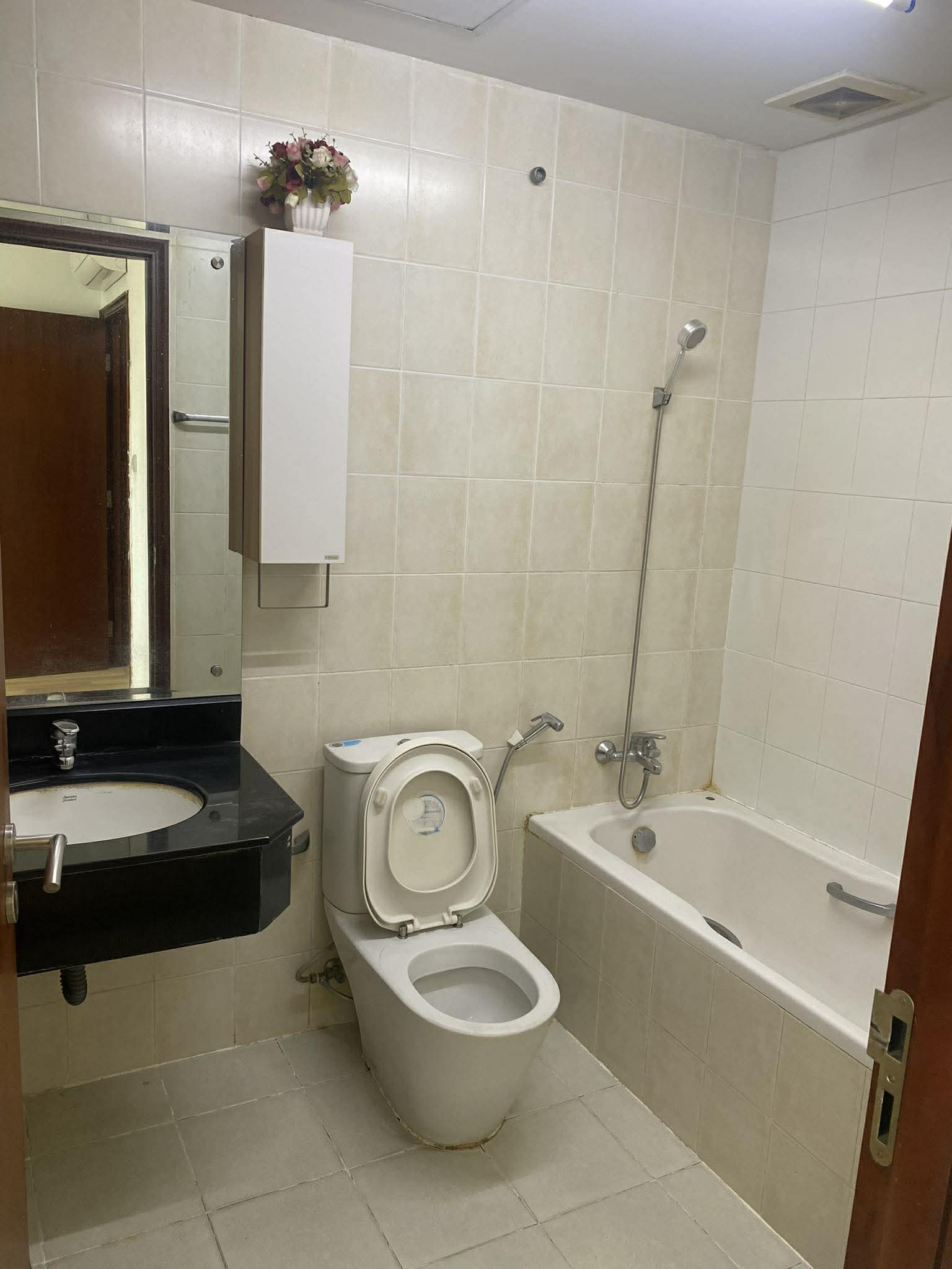 Cần cho thuê Căn hộ Tản Đà court Quận 5, Dt : 80 m2, 2PN, 2WC, Giá : 12.5 tr/th, Có Nội Thất 4
