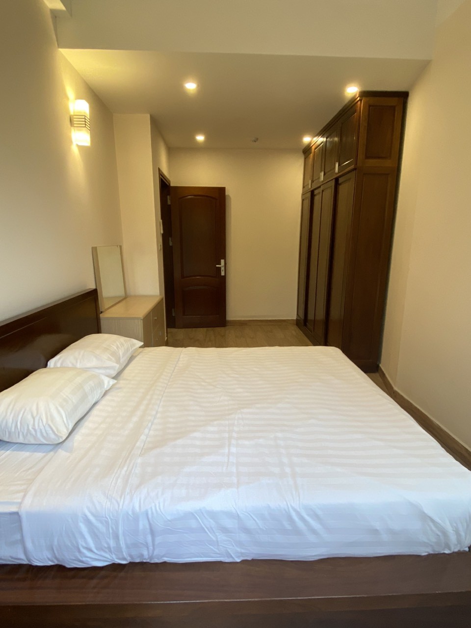 Cho thuê căn chung cư mini giá rẻ cực xịn sò tại Ngõ 189 Hoàng Hoa Thám, Ba Đình. Chỉ 10Tr 6