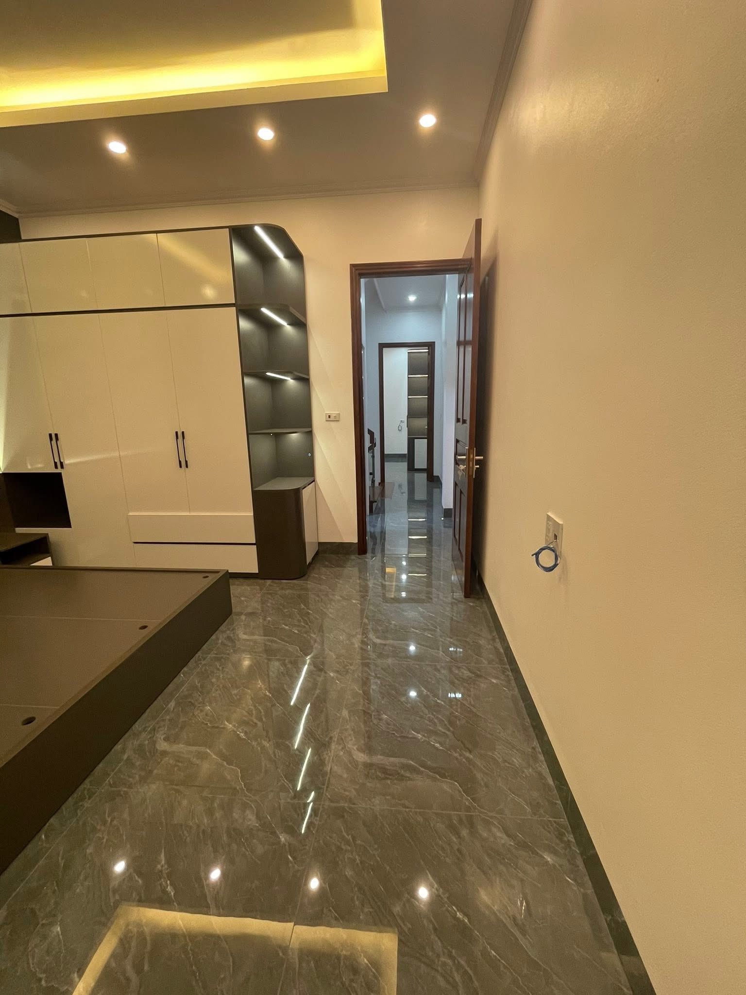 Bán nhà khu 7 ngõ phố Bình Lộc, ph Tân Bình, TP Hải Dương, 50.5m2, mt 4m, 3 ngủ, 3 vs, ngõ oto thôn 7
