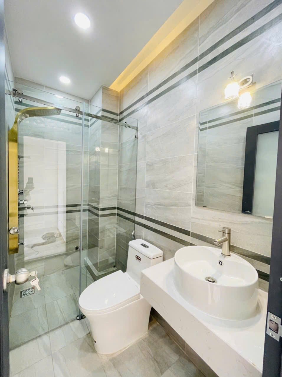 Bán Biệt Thự đường số 441, Tăng Nhơn Phú A, Thủ Đức, TP HCM. DT  206m2 - Sổ Hồng - Giá 18.3 Tỷ 5