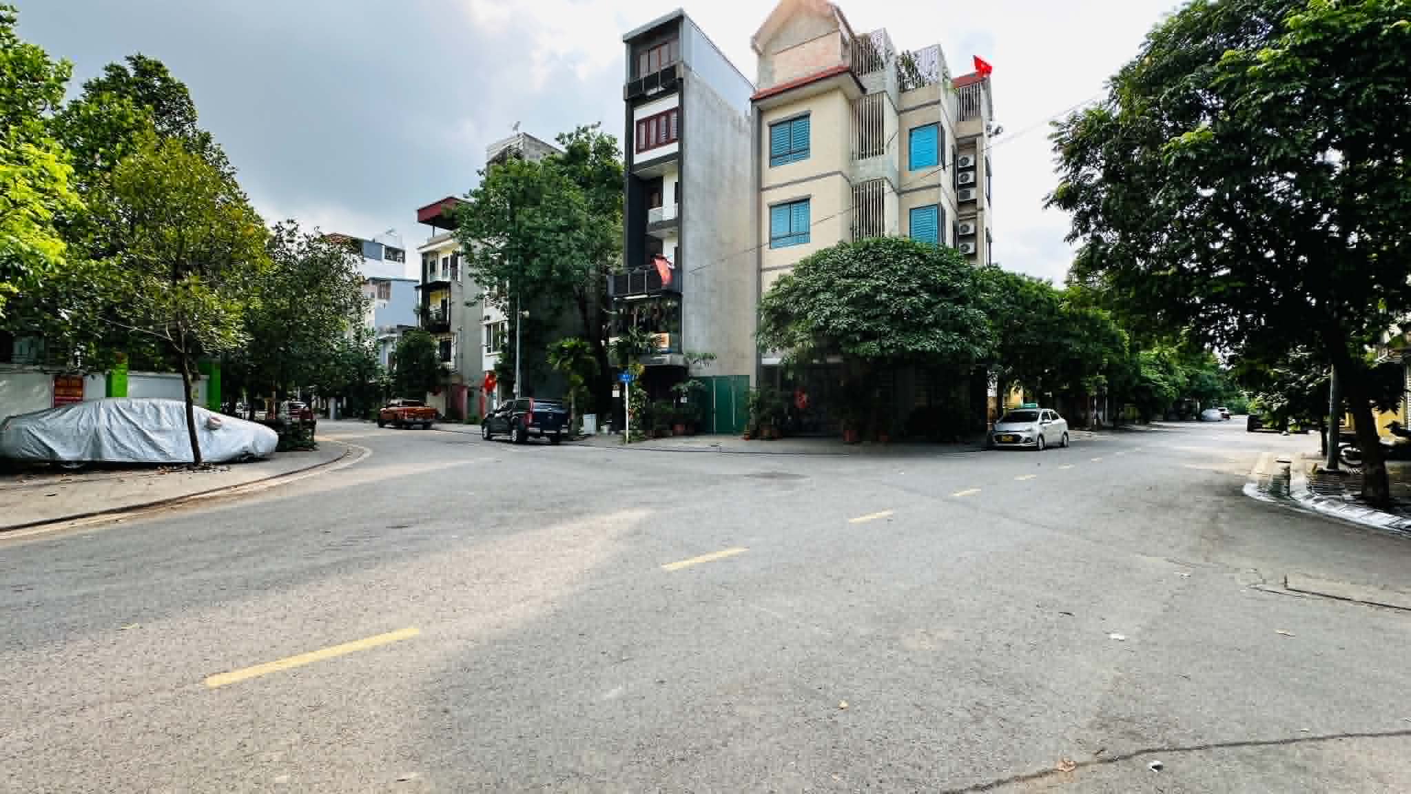 tái định cư Thượng Thanh, 52m x 5 tầng, vỉa hè, ôtô tránh, vừa ở vừa cho thuê