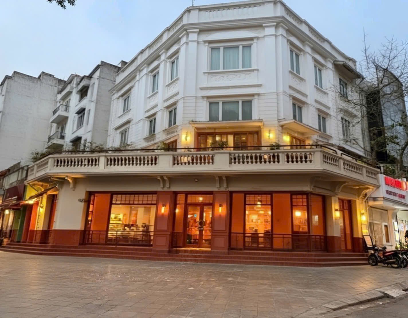 Cho thuê nhà, Trần Nhân Tông, Mai Hắc Đế, THANG MÁY; 161m2* 5T -63 tr