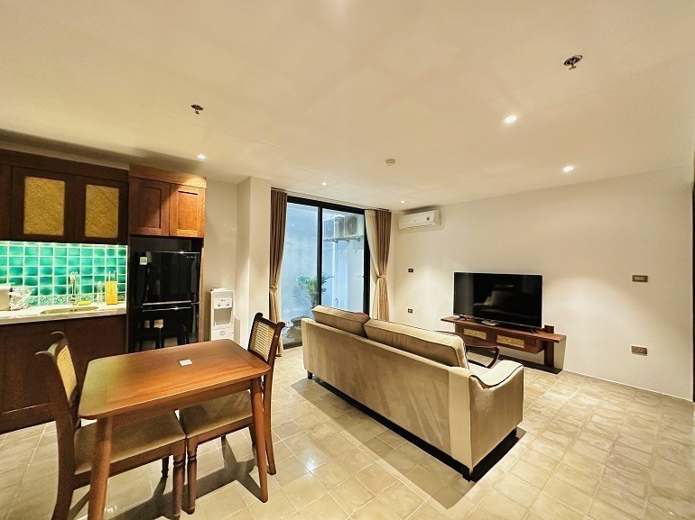 Cho thuê Căn hộ chung cư đường Tô Ngọc Vân, Phường Quảng An, Diện tích 50m², Giá 14.3 Triệu 3