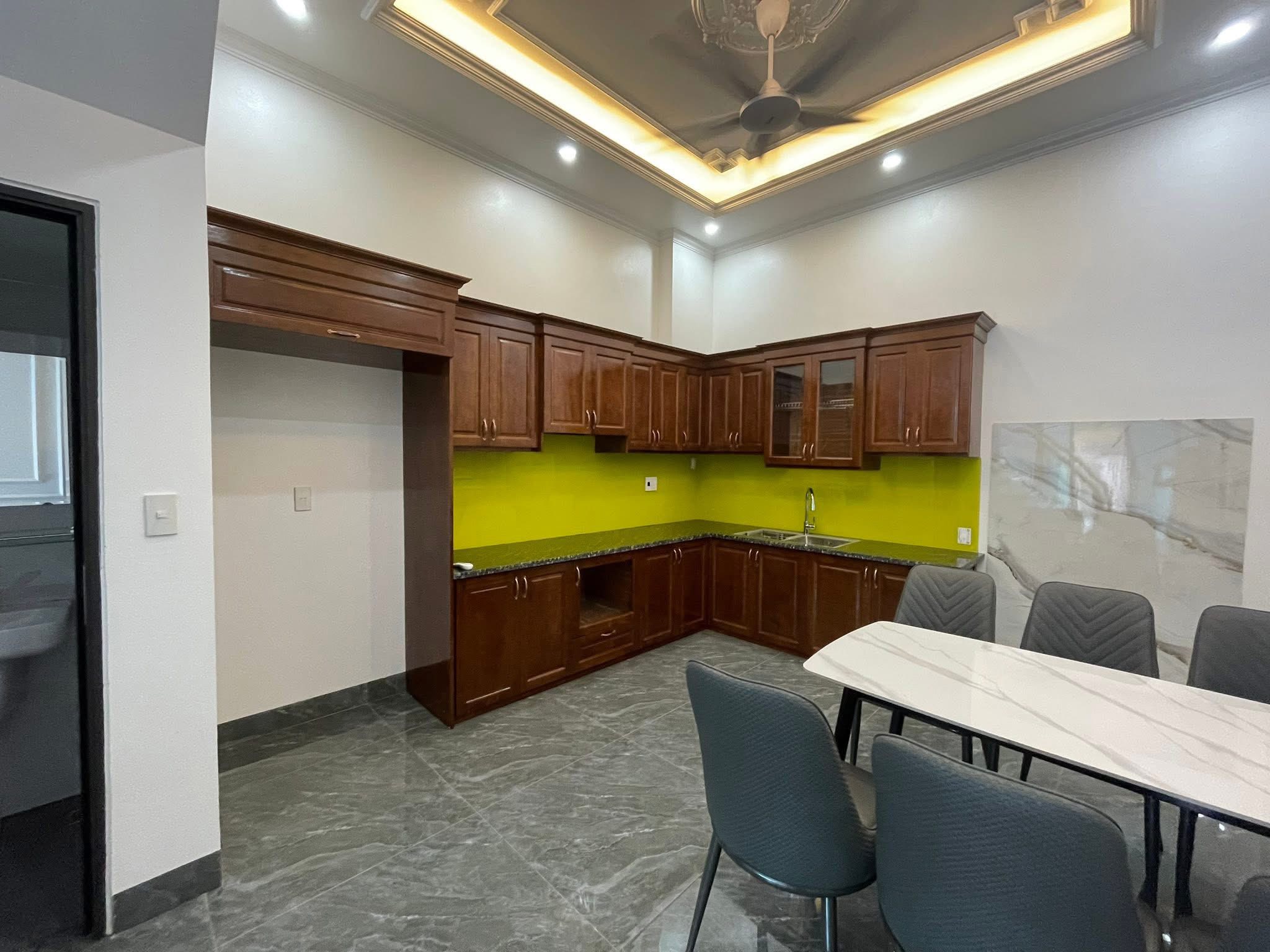 Bán nhà khu 7 ngõ phố Bình Lộc, ph Tân Bình, TP Hải Dương, 50.5m2, mt 4m, 3 ngủ, 3 vs, ngõ oto thôn 9
