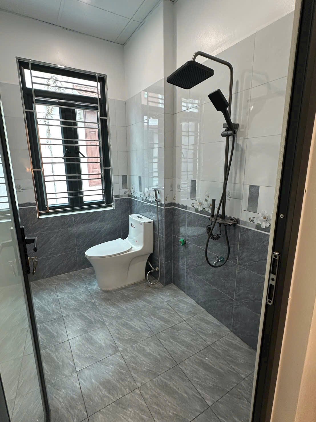 Bán nhà 3 tầng ngõ phố Hồ Tùng Mậu, ph Tân Bình, TP HD, hơn 40m2, 3 ngủ, 3 vs, ngõ oto, chỉ 2.98 tỷ 9