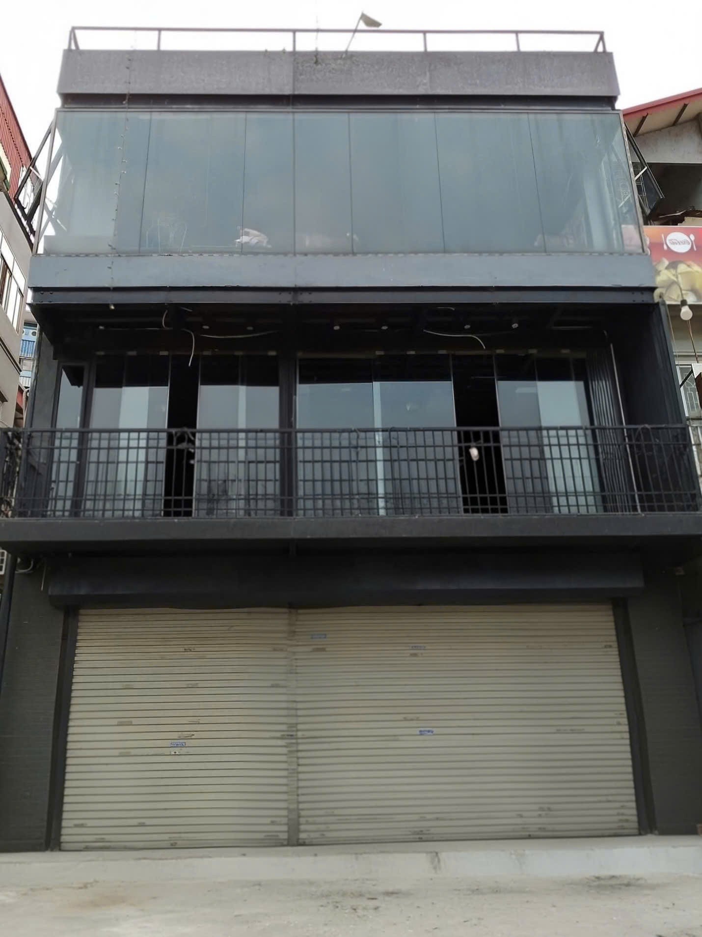 Cho thuê nhà, Nguyễn Khánh Toàn, Nguyễn Văn Huyên, 132m2x 3T -30 tr
