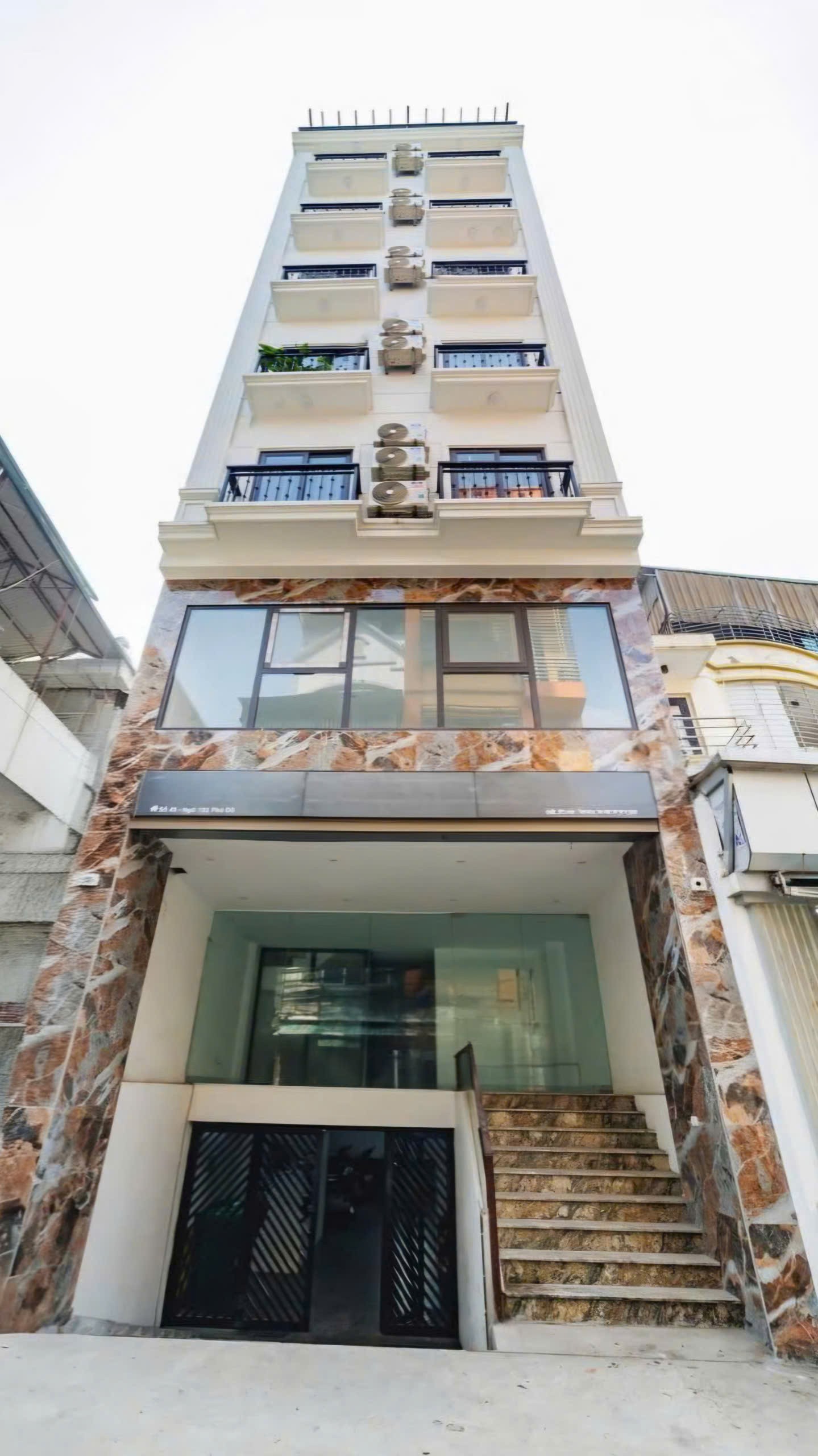 Cho thuê nhà, 114m2- 7T, Hoàng Cầu, La Thành, Đặng Tiến Đông -39 tr