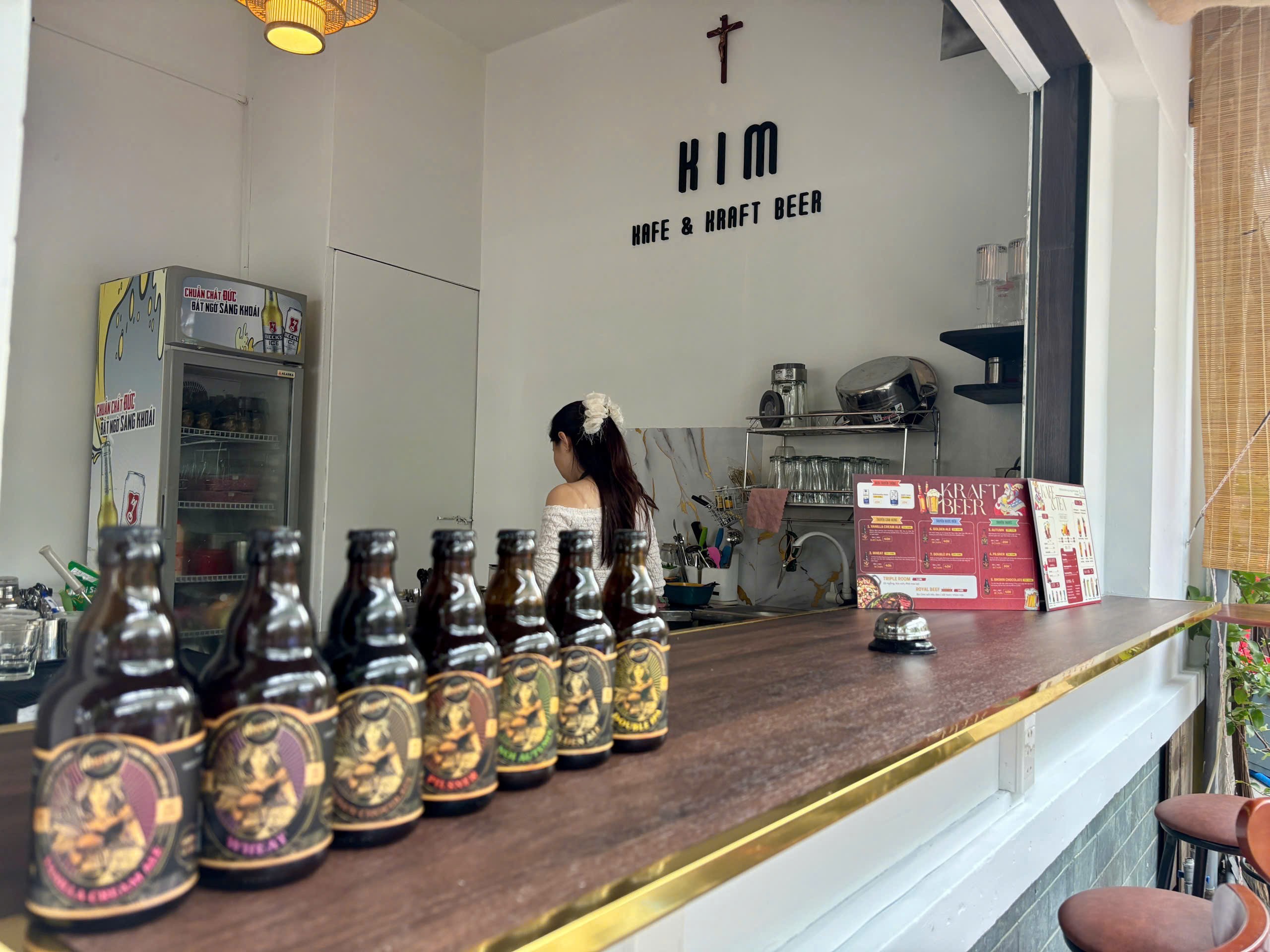 Sang quán cafe xinh góc 2 mặt tiền núp hẻm ngay ngã tư – Phường Tân Quý, Tân Phú. 5