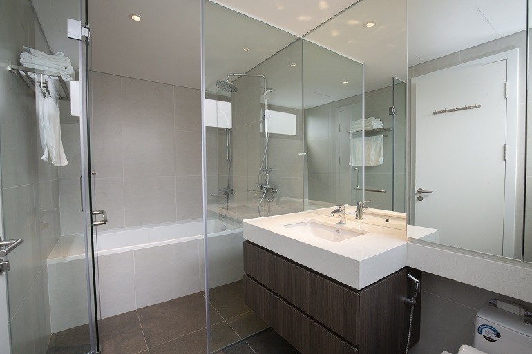 Cho thuê Căn hộ chung cư đường Tô Ngọc Vân, Phường Quảng An, Diện tích 180m², Giá 83.2 Triệu 7