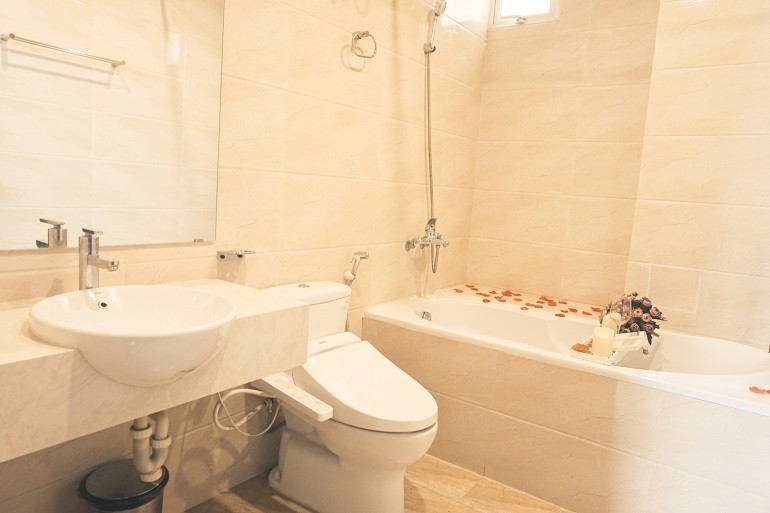 Cho thuê Căn hộ chung cư đường Lê Văn Hưu, Phường Bùi Thị Xuân, Diện tích 85m², Giá 28 Triệu