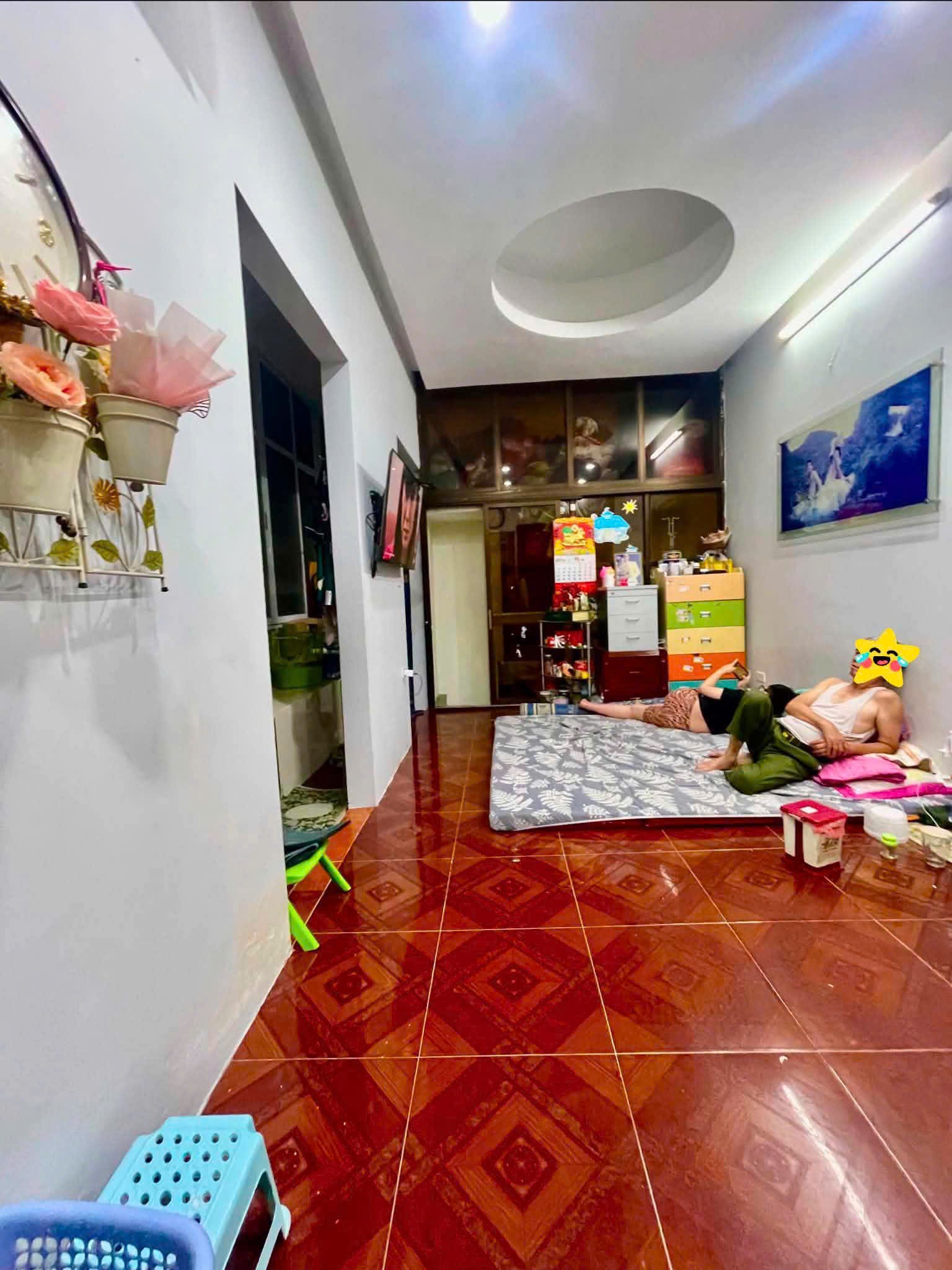 Cần bán Nhà mặt tiền đường Bạch Mai, Phường Bạch Mai, Diện tích 40m², Giá 5.4 Tỷ