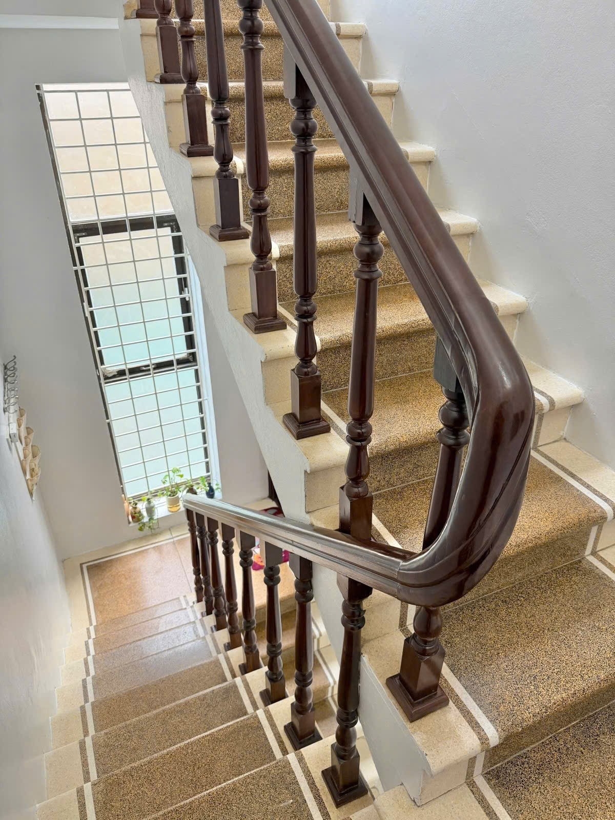 Cần bán Nhà mặt tiền đường Tam Trinh, Phường Mai Động, Diện tích 35m², Giá 5.35 Tỷ