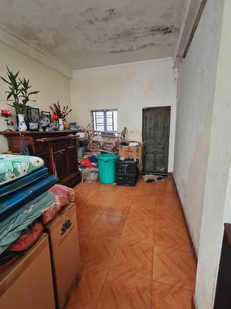 Cần bán Nhà mặt tiền đường 8/3, Phường Quỳnh Mai, Diện tích 50m², Giá 13.8 Tỷ