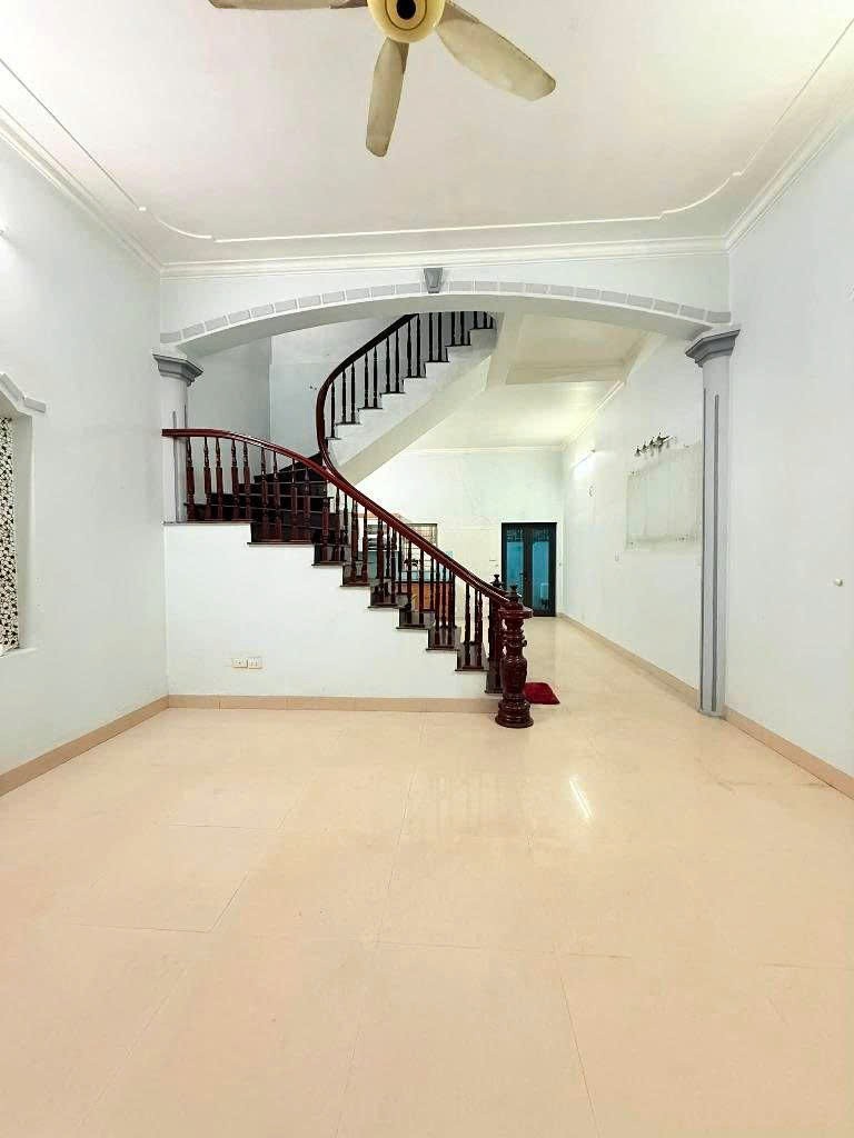 Cần bán Nhà mặt tiền đường Đàm Quang Trung, Phường Thạch Bàn, Diện tích 78m², Giá 13.5 Tỷ