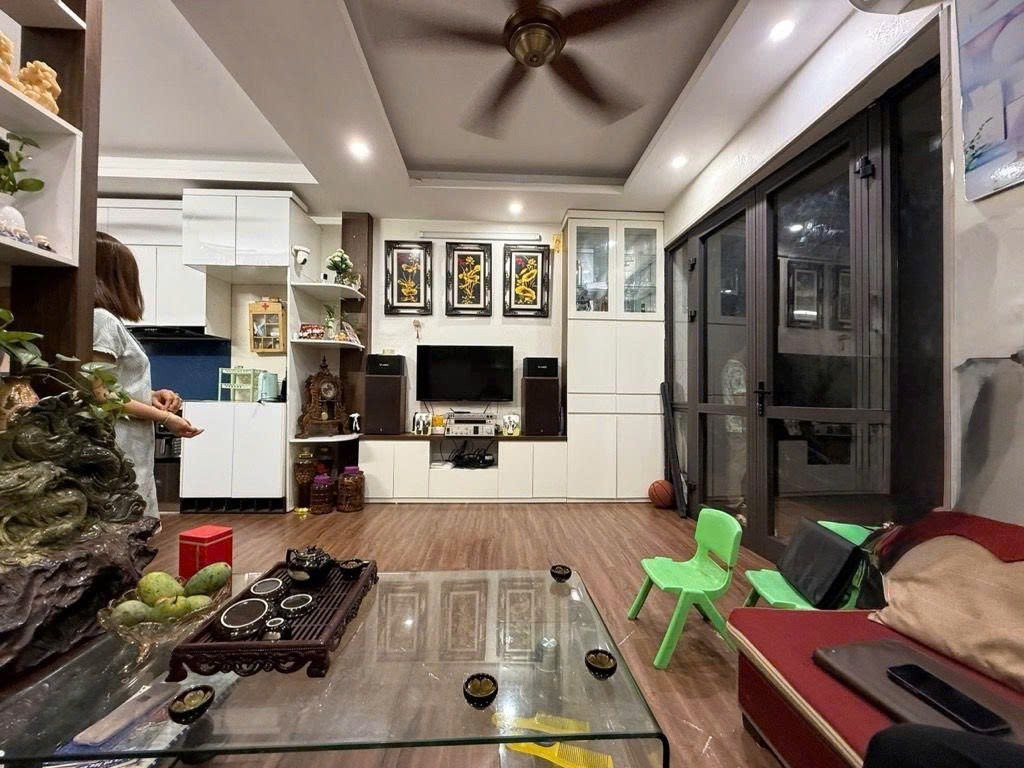 Cần bán Nhà mặt tiền đường Vĩnh Hưng, Phường Vĩnh Hưng, Diện tích 40m², Giá 3.6 Tỷ