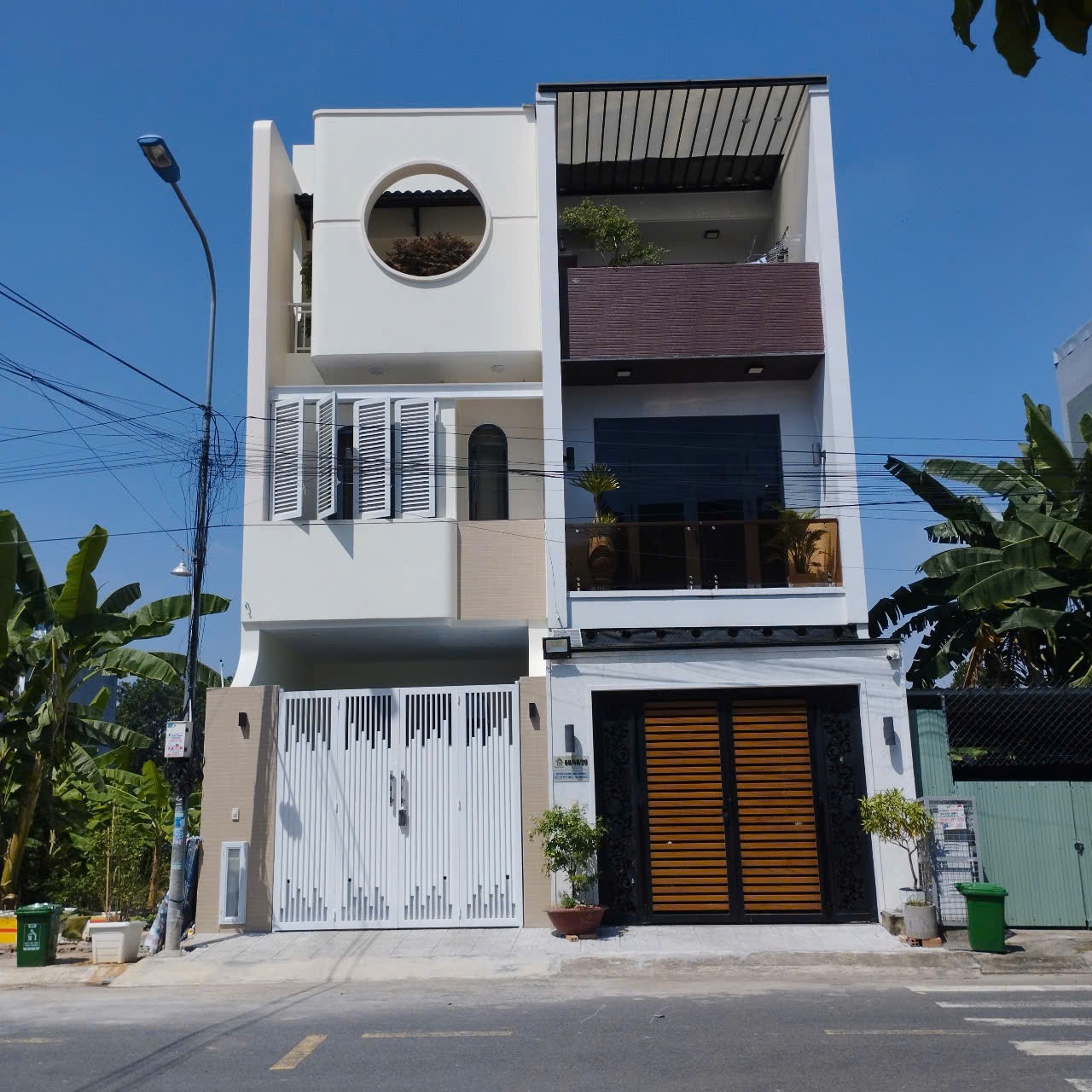 Cần bán Đất Dự án Diamond town, đường Bưng Ông Thoàn, Phường Phú Hữu, DT 61.5m², Giá 86 Triệu/m²