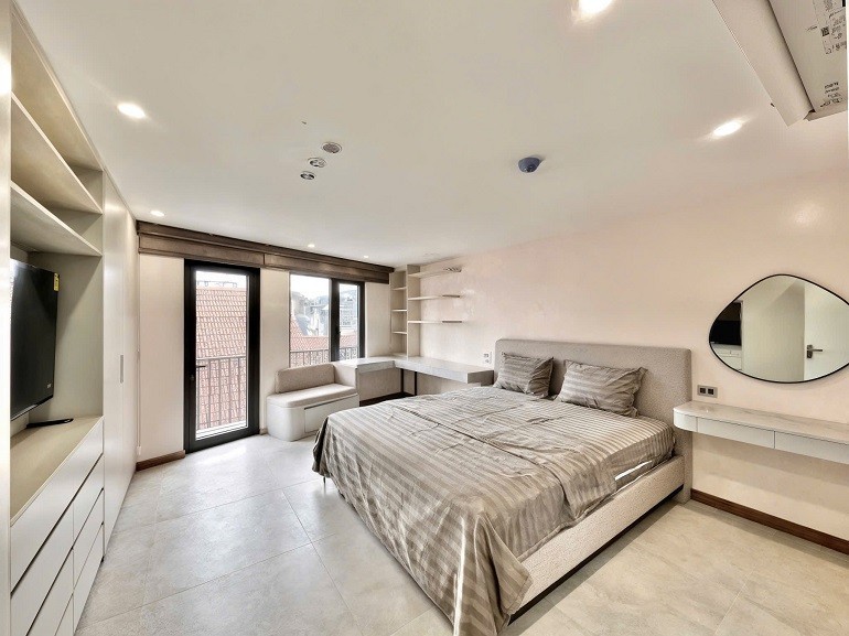 Cho thuê Căn hộ chung cư đường Tô Ngọc Vân, Phường Quảng An, Diện tích 90m², Giá 14.5 Triệu 6