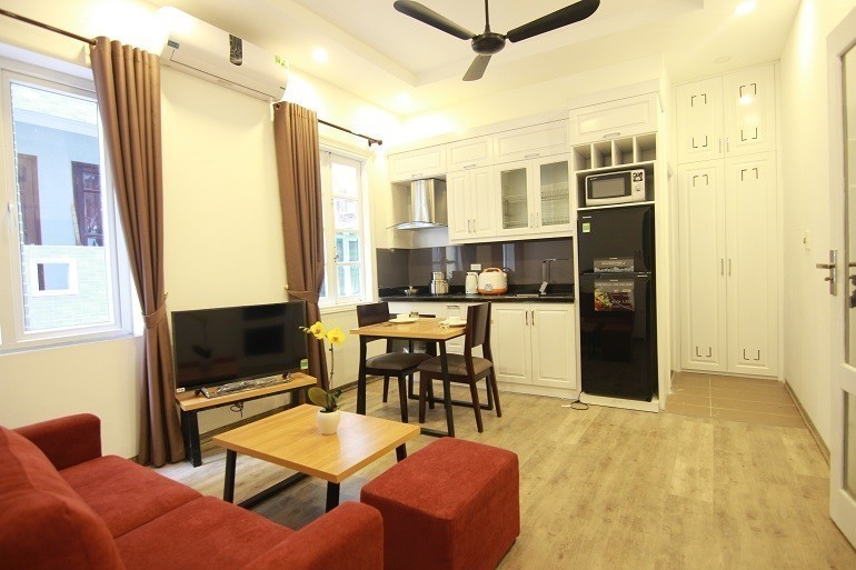 Cho thuê Căn hộ chung cư đường Tô Ngọc Vân, Phường Quảng An, 50m², Giá 9 Triệu/tháng 4