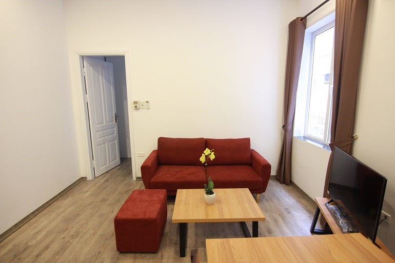 Cho thuê Căn hộ chung cư đường Tô Ngọc Vân, Phường Quảng An, 50m², Giá 9 Triệu/tháng 5