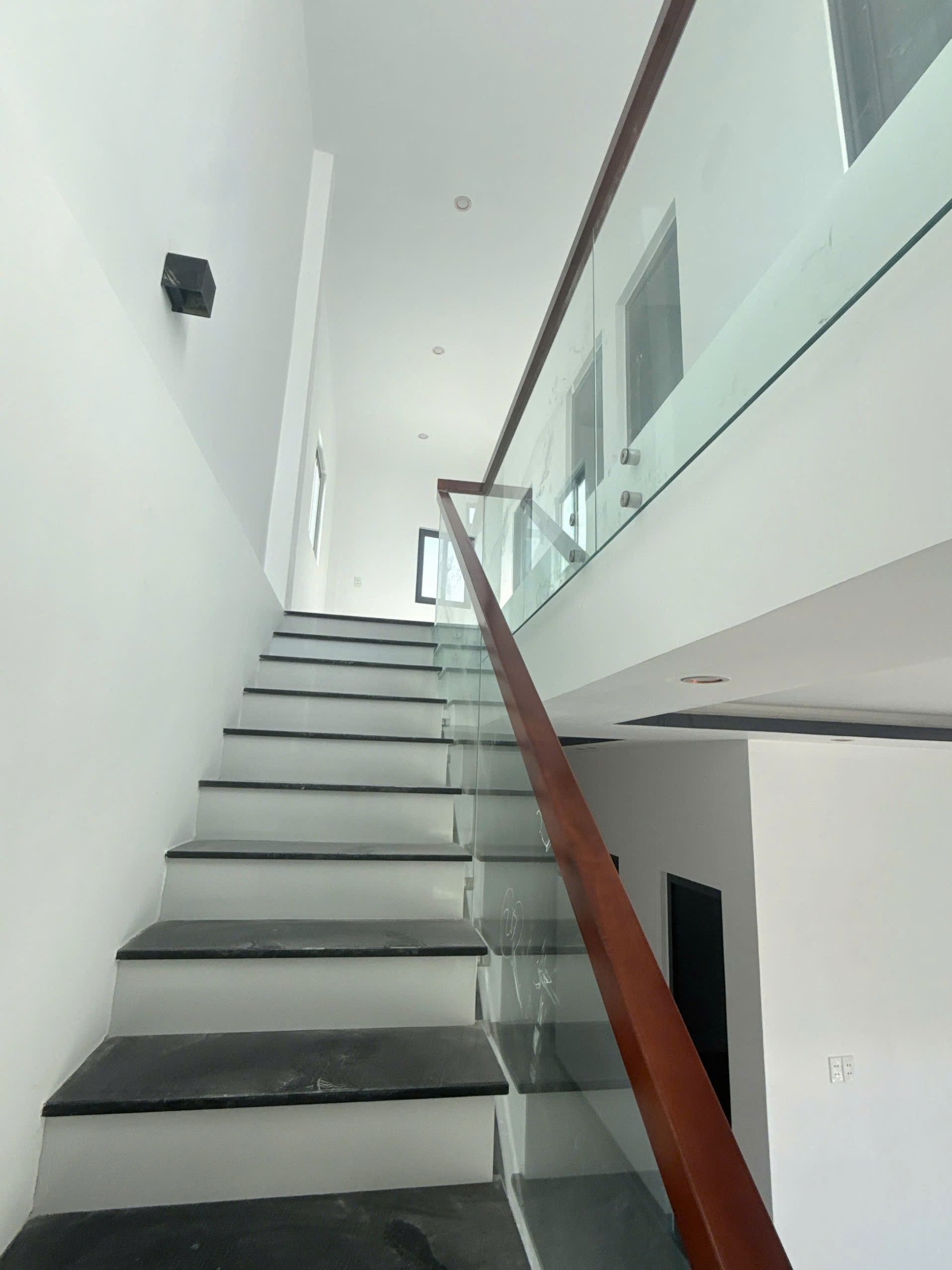 Bán nhà Diên Điền thôn Đông 1 mới xây - đường Mã Thánh 2 tầng full thổ cư có giấy phép XD 8