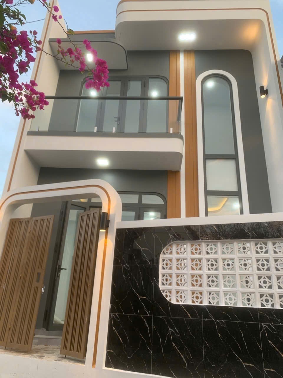Bán nhà Diên Thạnh 2 tầng mới xây ngay trung tâm Diên Khánh gần ngã 3 Mã Xá và Dốc Bà Tùng 1
