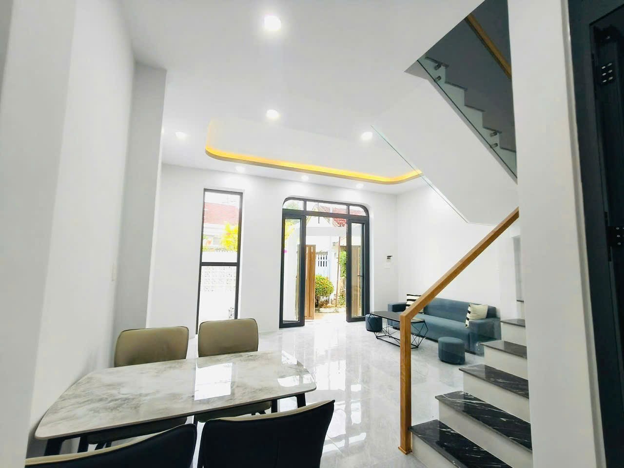Bán nhà Diên Thạnh 2 tầng mới xây ngay trung tâm Diên Khánh gần ngã 3 Mã Xá và Dốc Bà Tùng 4