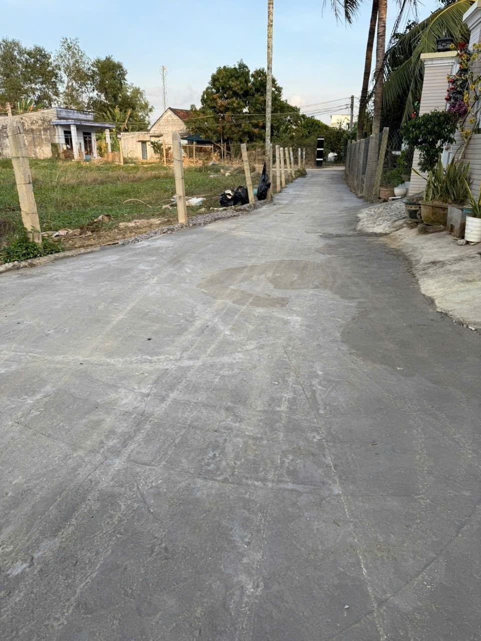 Bán đất Diên Phú full thổ giá rẻ ngay sát ngã 3 Hương Lộ 45 giao với đường Bạch Qua 5