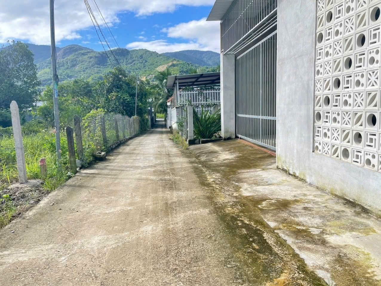Bán đất Diên Tân full thổ giá rẻ sát bên Hương Lộ 62 đối diện công ty Đảnh Thạnh đi vào 8