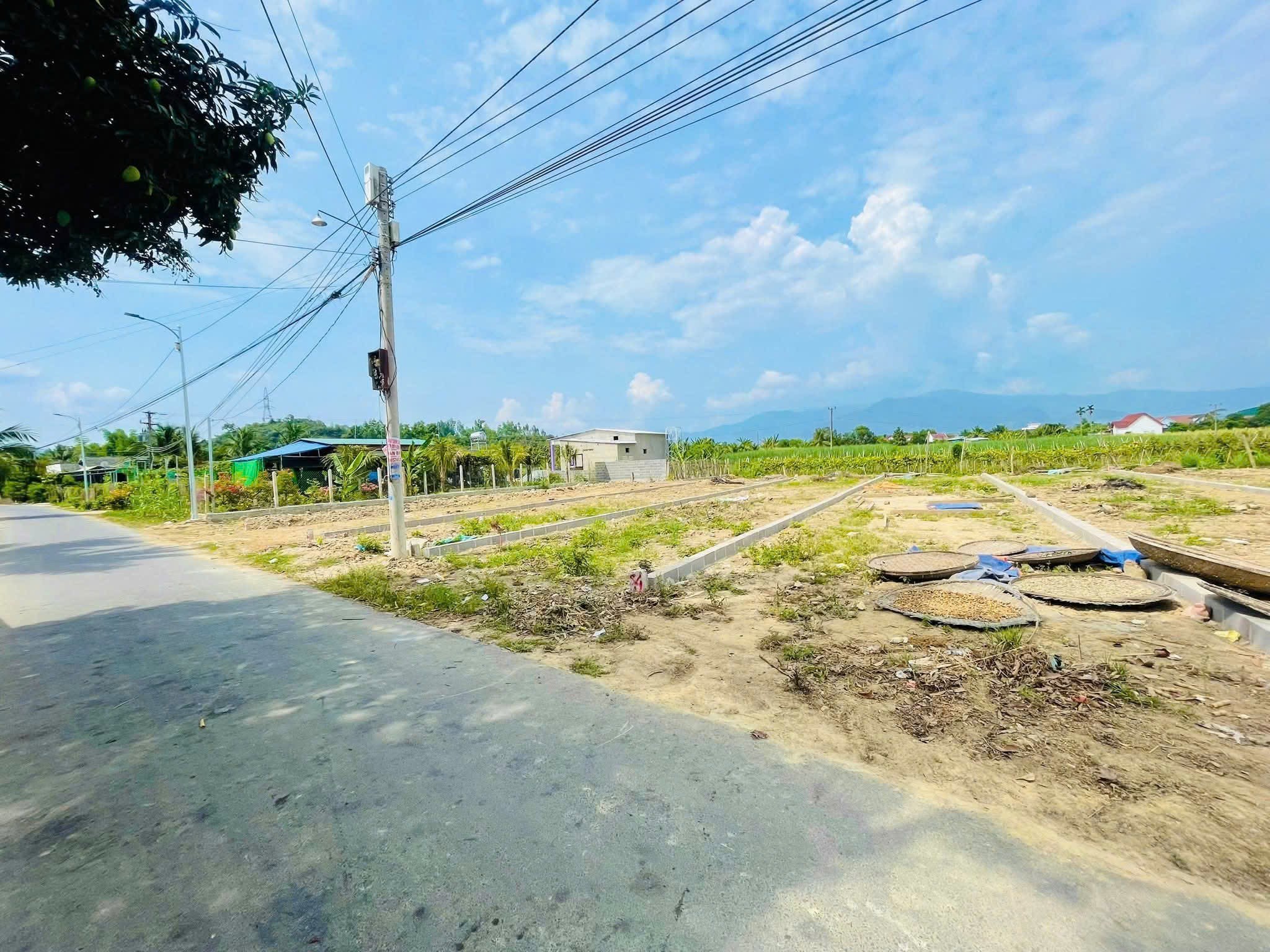 Bán đất Diên Phước giá rẻ mặt tiền đường Tư Văn kết nối Tỉnh Lộ 2 và HL39 - giáp Diên Lạc 7