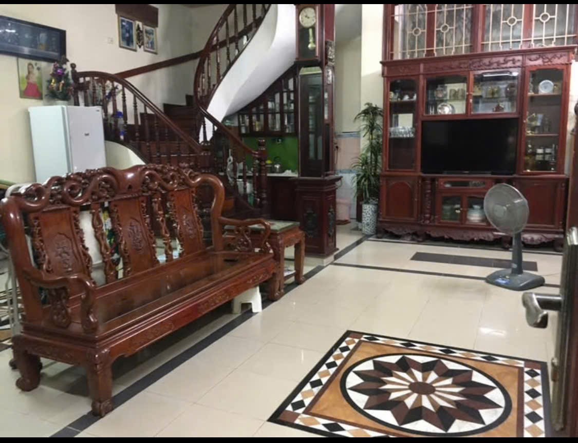 Cho thuê nhà Ô TÔ ĐỖ CỬA Vương Thừa Vũ, Thanh Xuân 60M X 4T (4 ngủ) giá 18 triệu 2