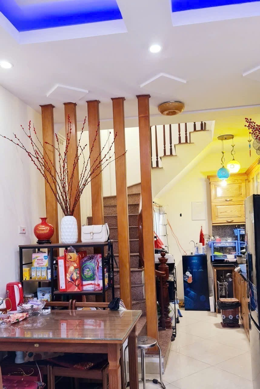 Cho thuê nhà riêng Trần Cung, Cầu Giấy 30M x 4T giá 9 triệu NHÀ ĐẸP Ở NGAY