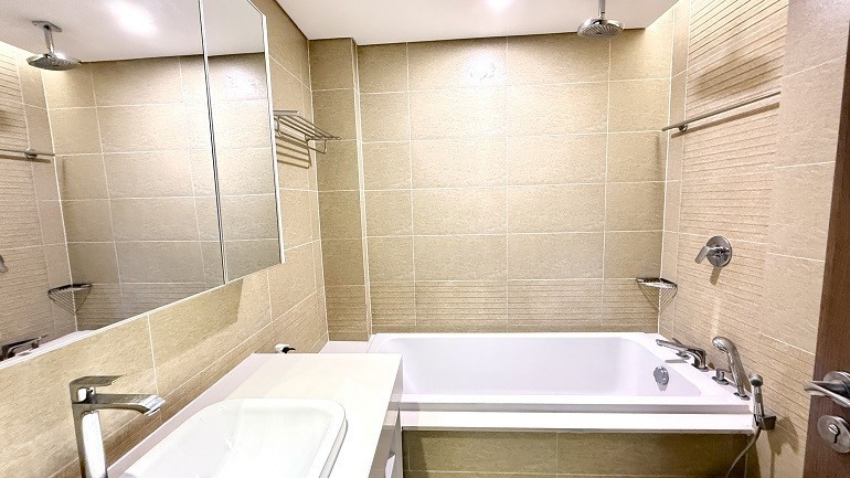 Cho thuê Căn hộ chung cư đường Liễu Giai, Phường Liễu Giai, Diện tích 75m², Giá 39 Triệu 3