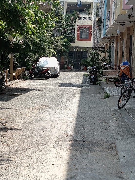 Cần bán Nhà mặt tiền đường Trần Thái Tông, Phường 15, Diện tích 64m², Giá 10,5 Tỷ
