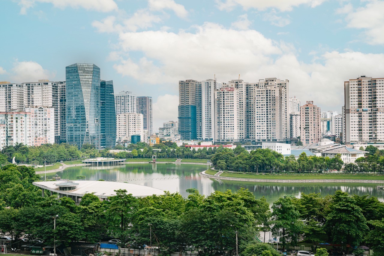 BÁN căn hộ 3 ngủ Vinhomes D'Capitale - VIEW HỒ, giá 11 tỷ