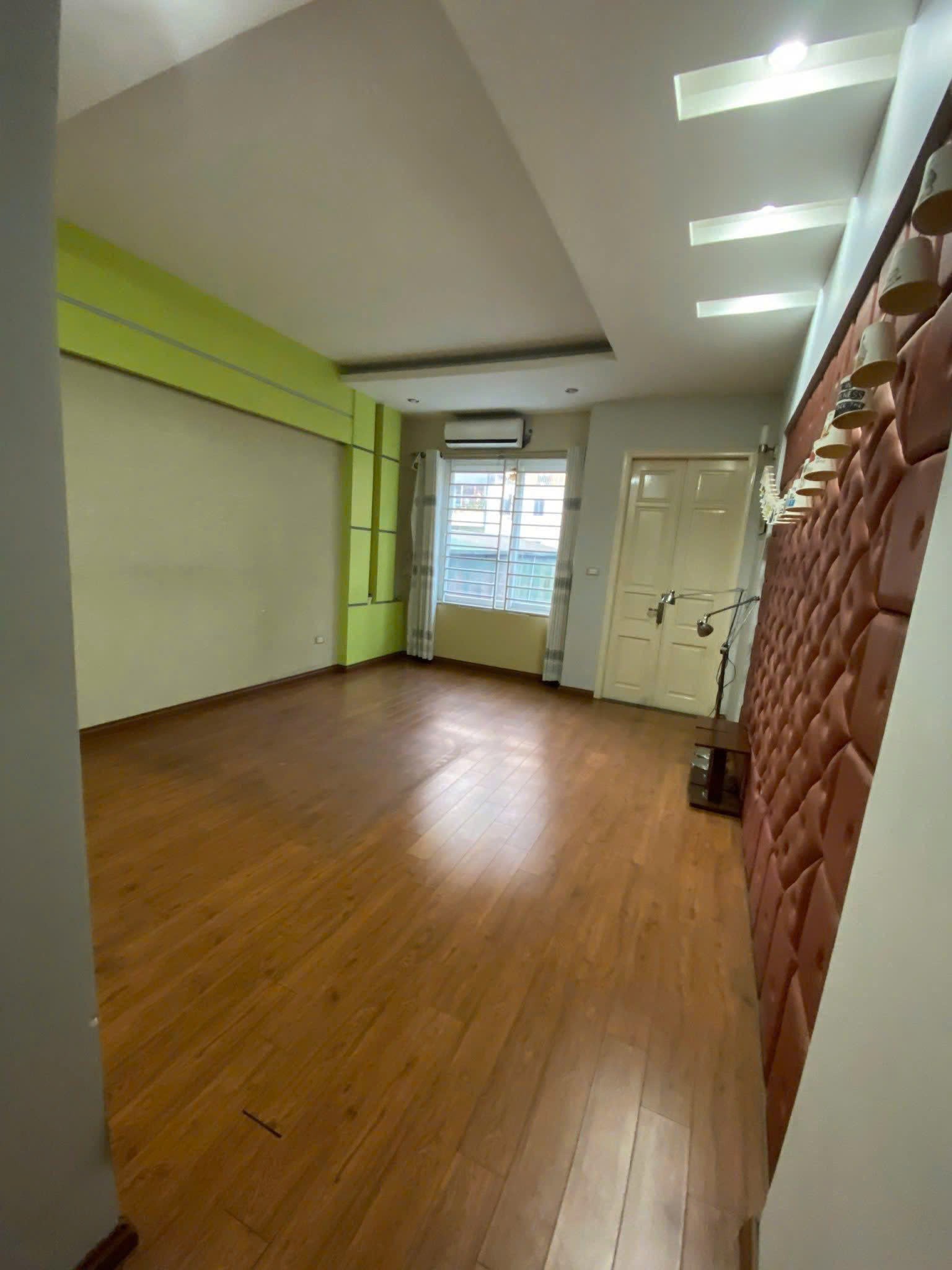 CHO THUÊ NGUYÊN CĂN ĐẠI LA, Ô TÔ CÁCH 10M, NHÀ ĐẸP KINH DOANH, 36M 4T, 11TR 0903258273 3